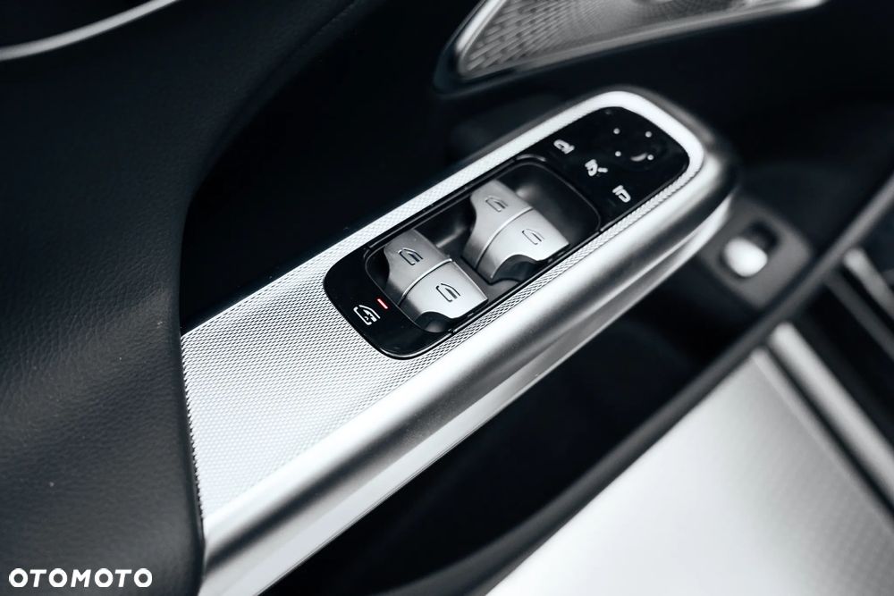 Mercedes-Benz Klasa E 200 mHEV 4-Matic AMG 9G-Tronic - 21