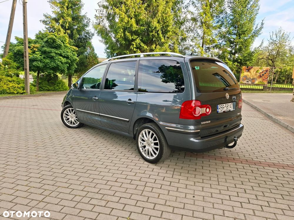 Volkswagen Sharan 2.0 TDI Highline - 4