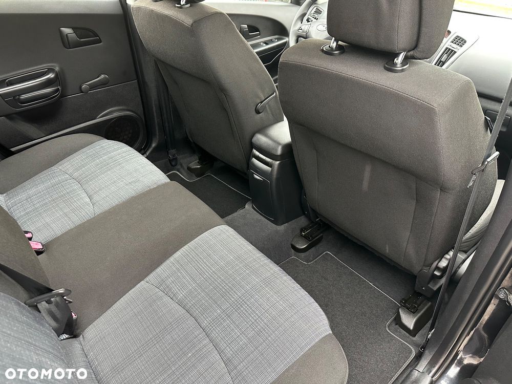 Kia Ceed 1.4 L - 11