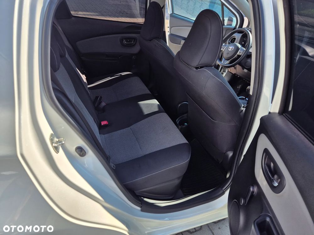 Toyota Yaris - 13