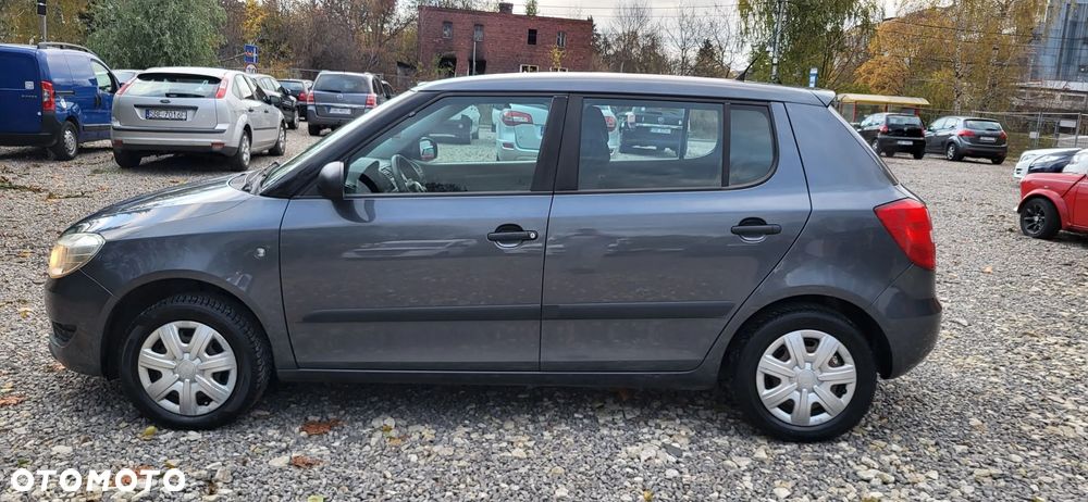 Skoda Fabia 1.2 HTP Ambiente - 10