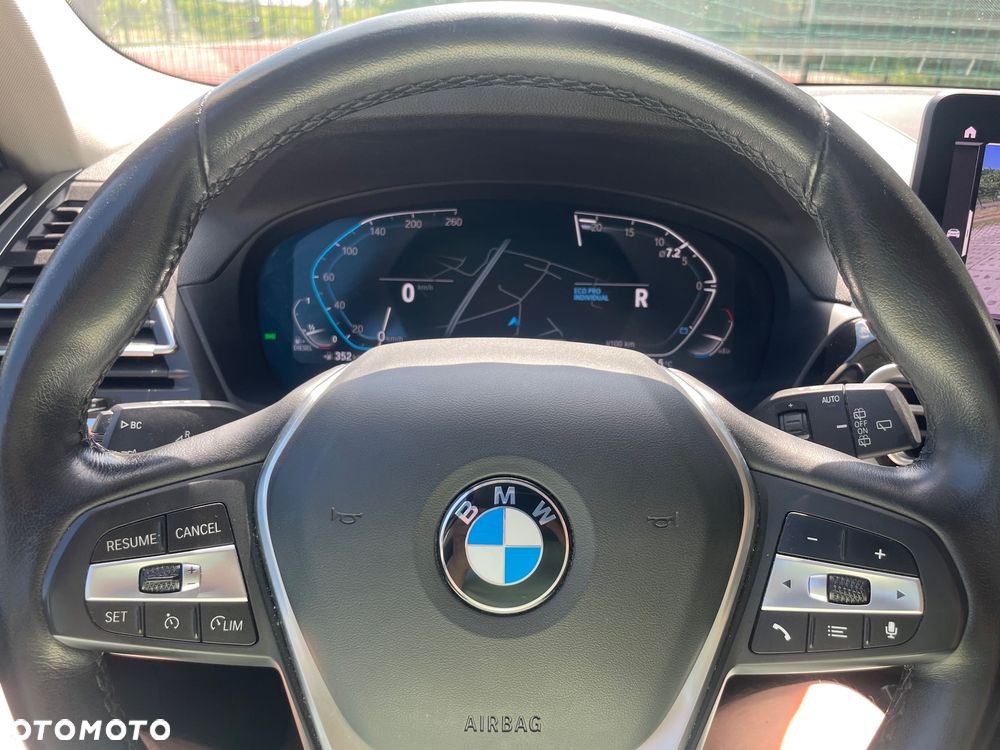 BMW X3 sDrive18d MHEV Luxury Line sport - 24