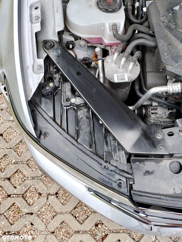 Volkswagen Passat 2.0 TDI (BlueMotion Technology) DSG Comfortline - 19