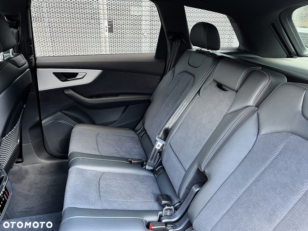 Audi Q7 - 21