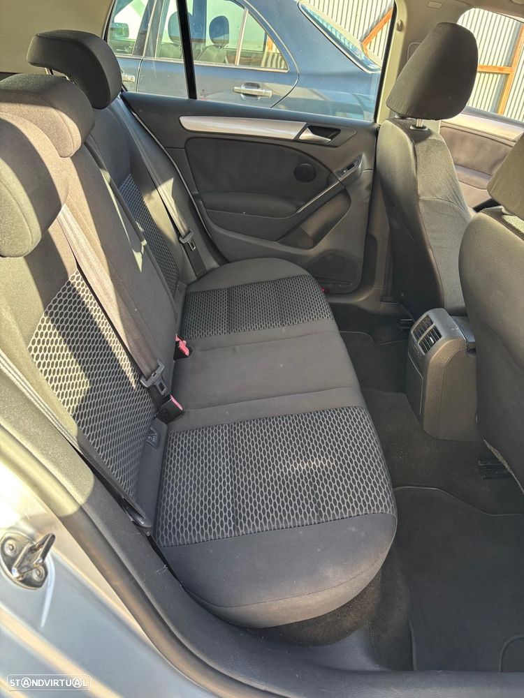 VW Golf 2.0 TDi Trendline - 8