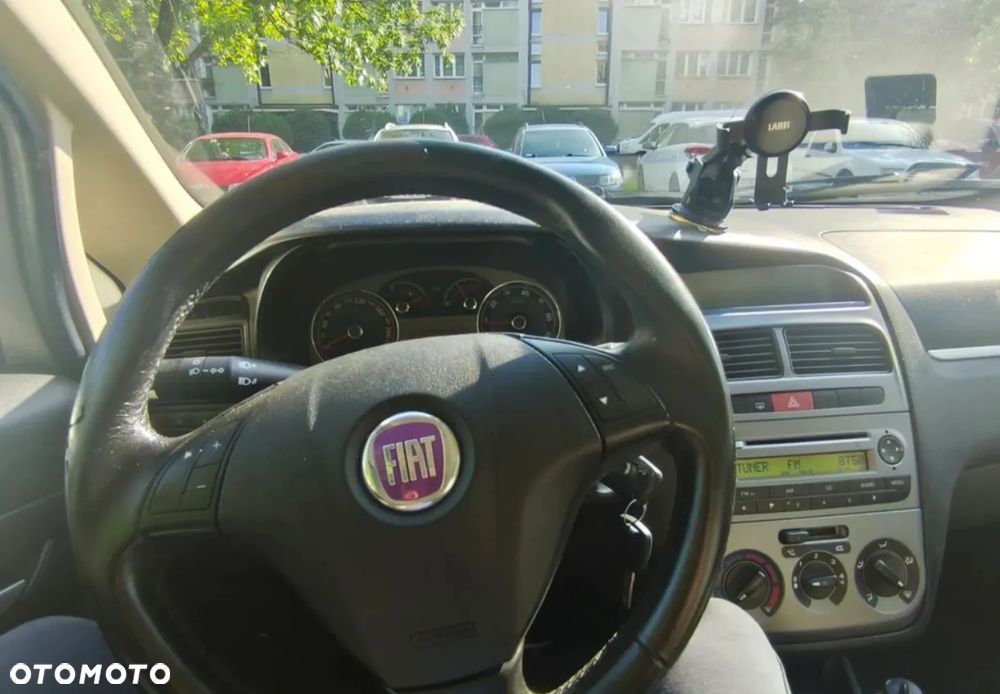 Fiat Linea 1.4 Dynamic Euro5 - 5