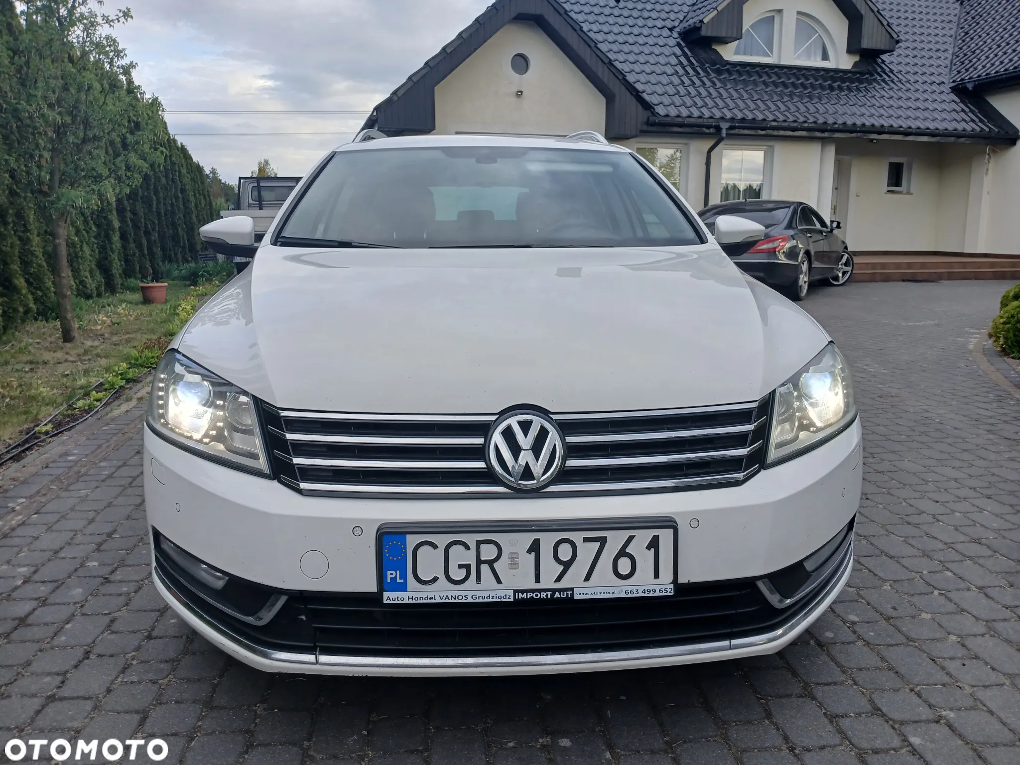 Volkswagen Passat Variant 2.0 TDI DSG BlueMotion Technology Highline - 19