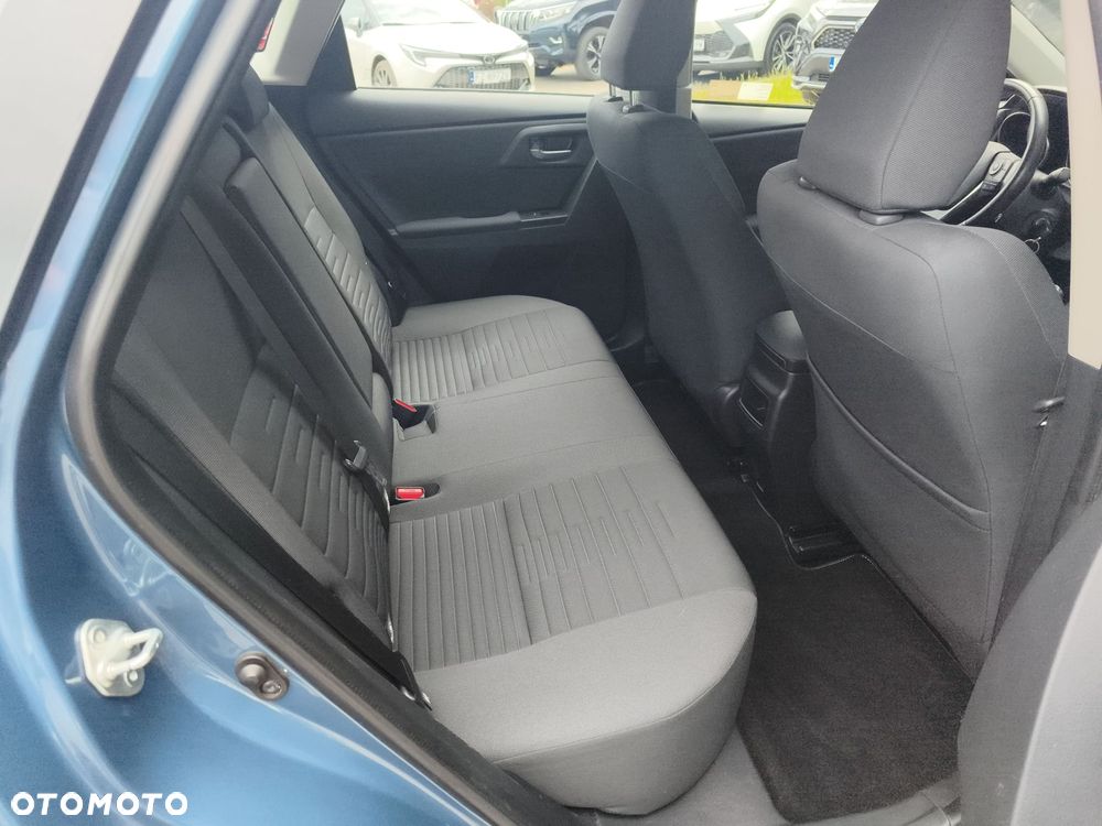 Toyota Auris - 10