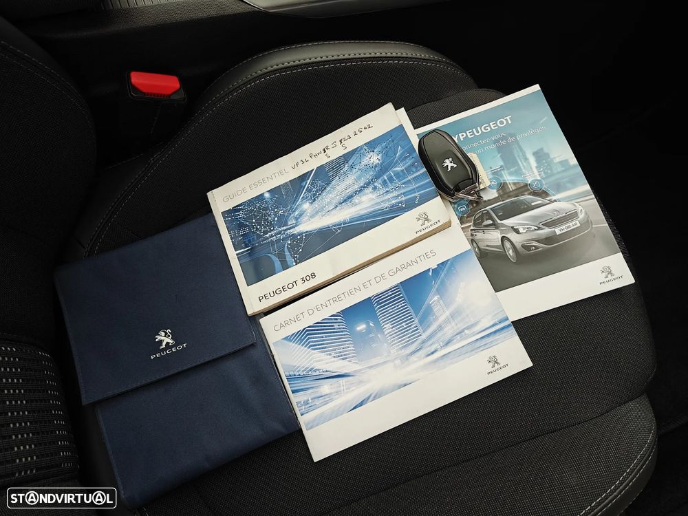 Peugeot 308 1.2 PureTech Allure Pack EAT8 - 22