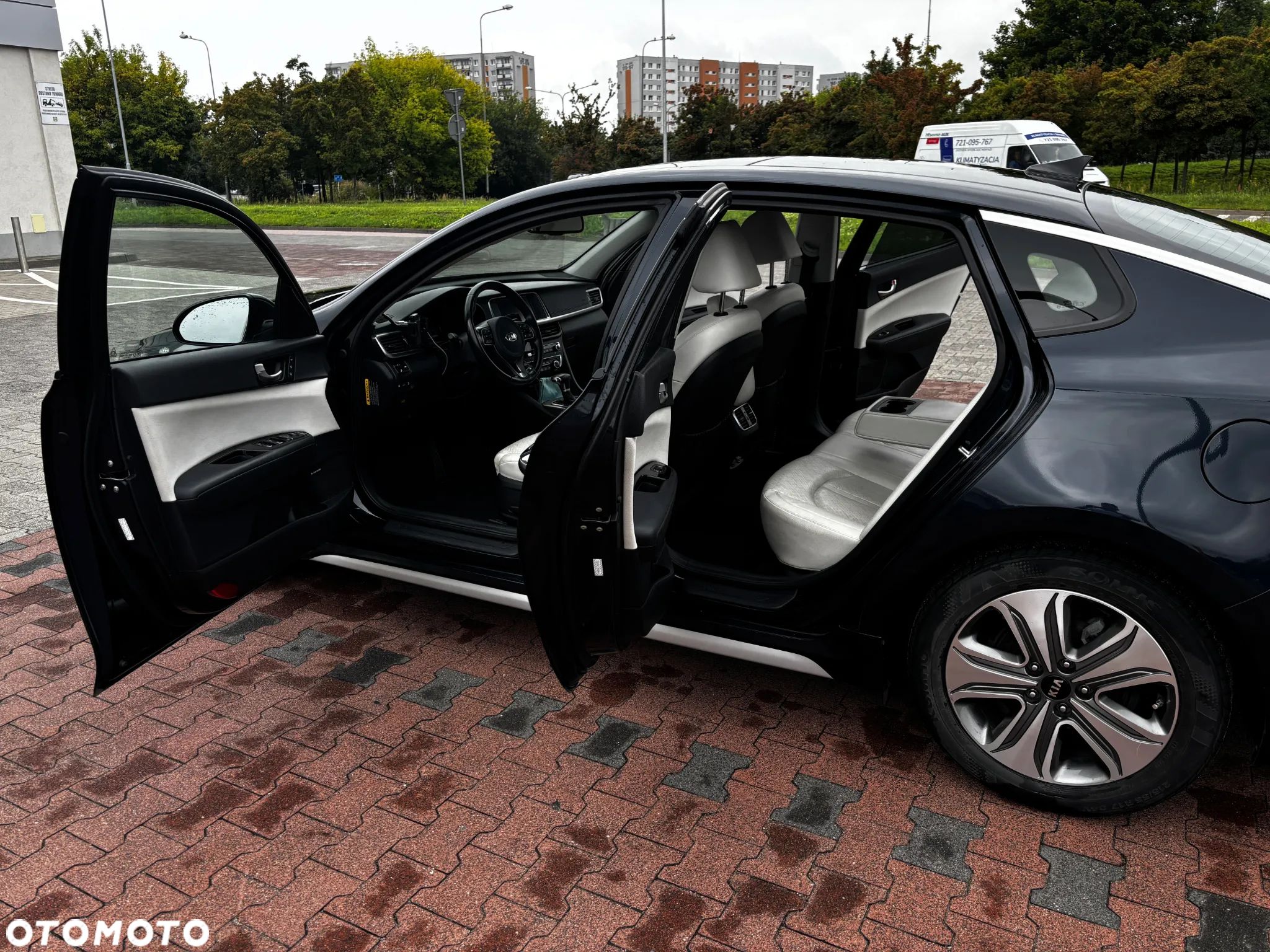 Kia Optima Plug-in Hybrid - 1