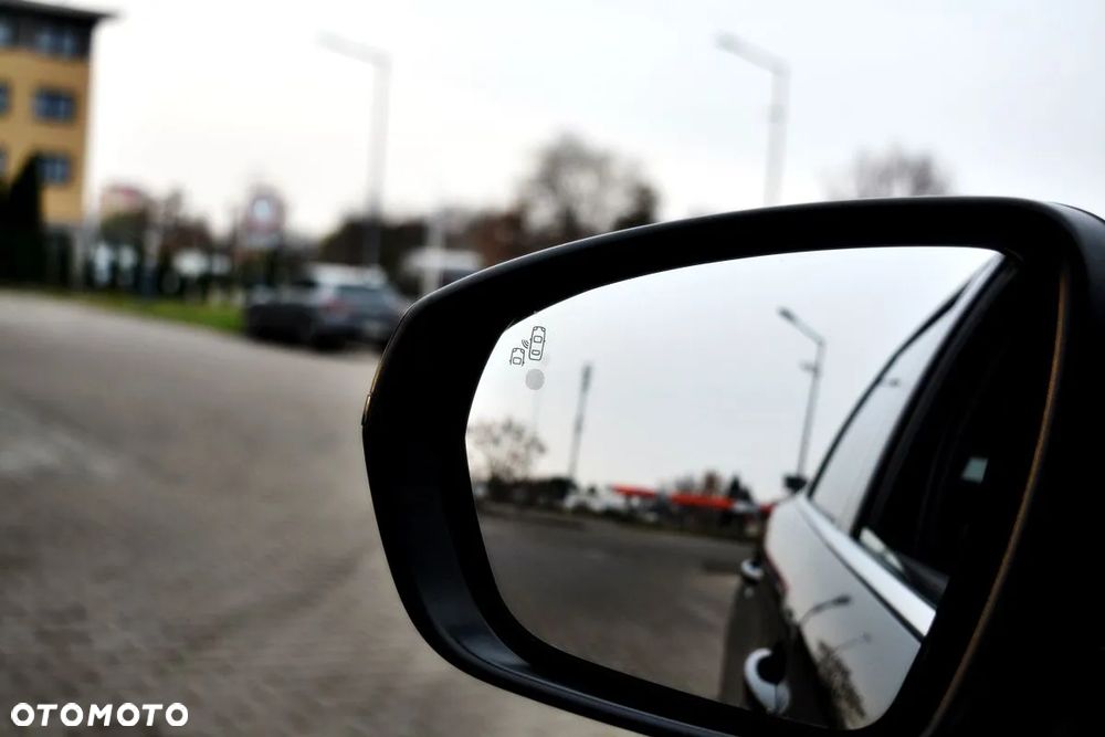 Peugeot 5008 PureTech 130 Stop & Start Allure Business-Paket - 13