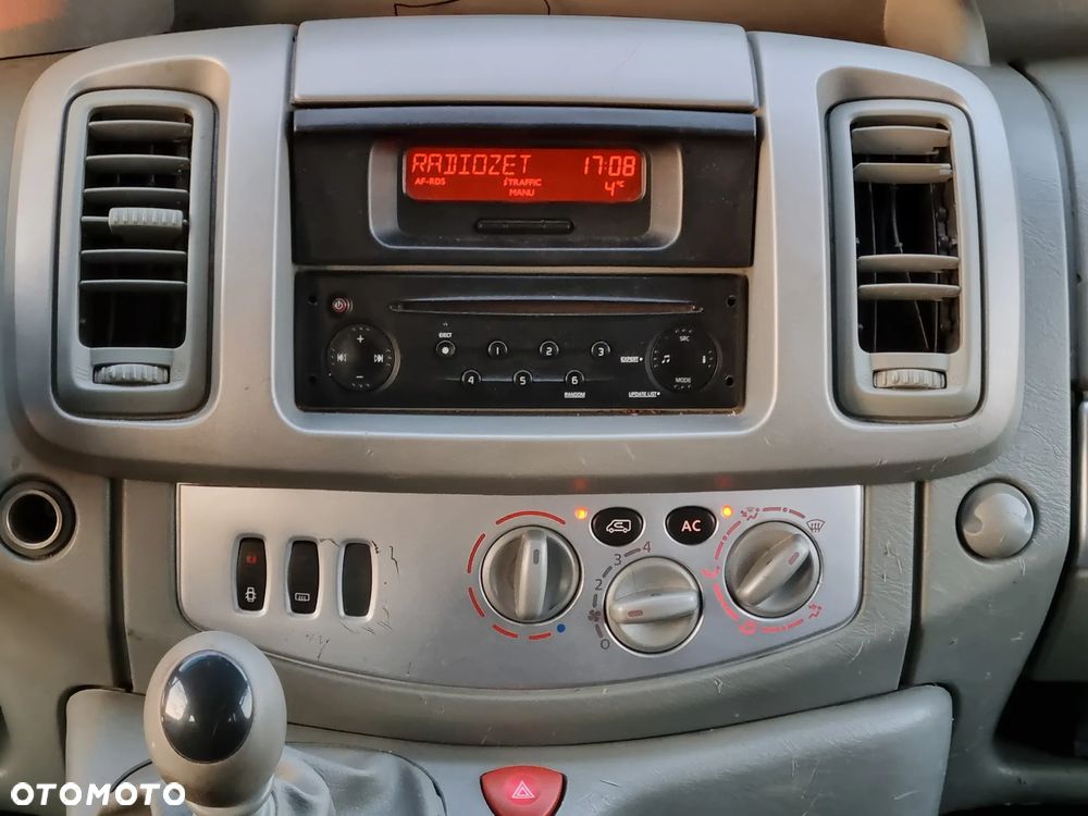 Renault Trafic L1H1 Passenger Lux - 6
