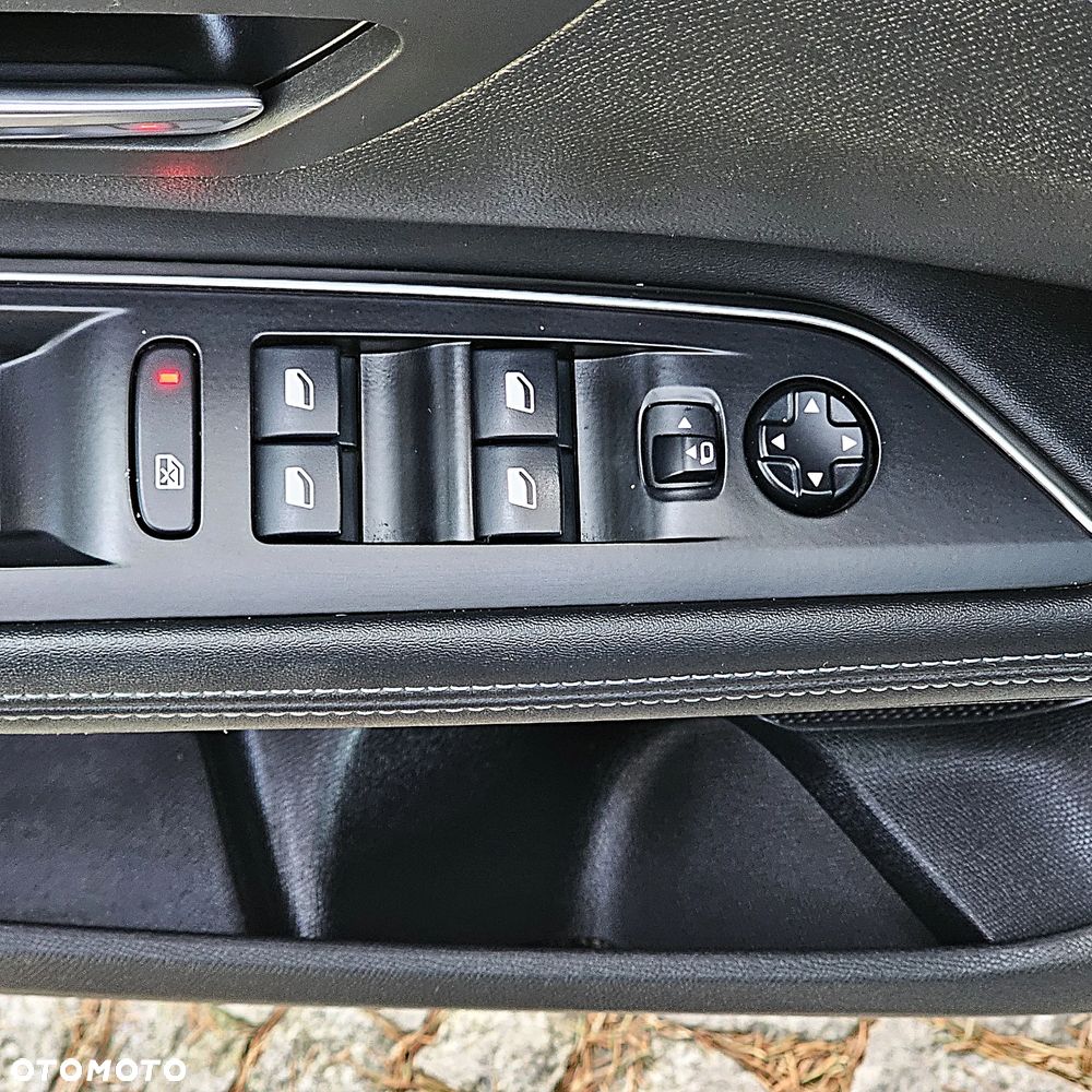 Peugeot 5008 2.0 BlueHDI GT S&S EAT8 - 24