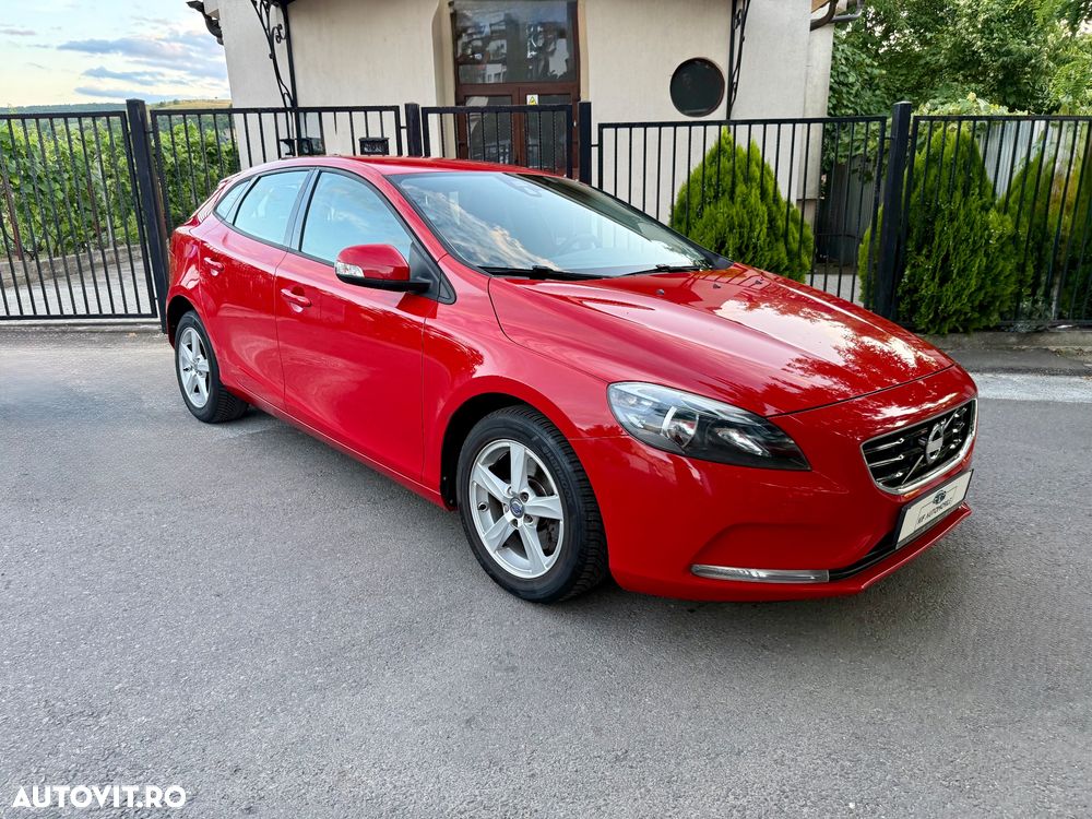 Volvo V40 T2 Momentum - 31