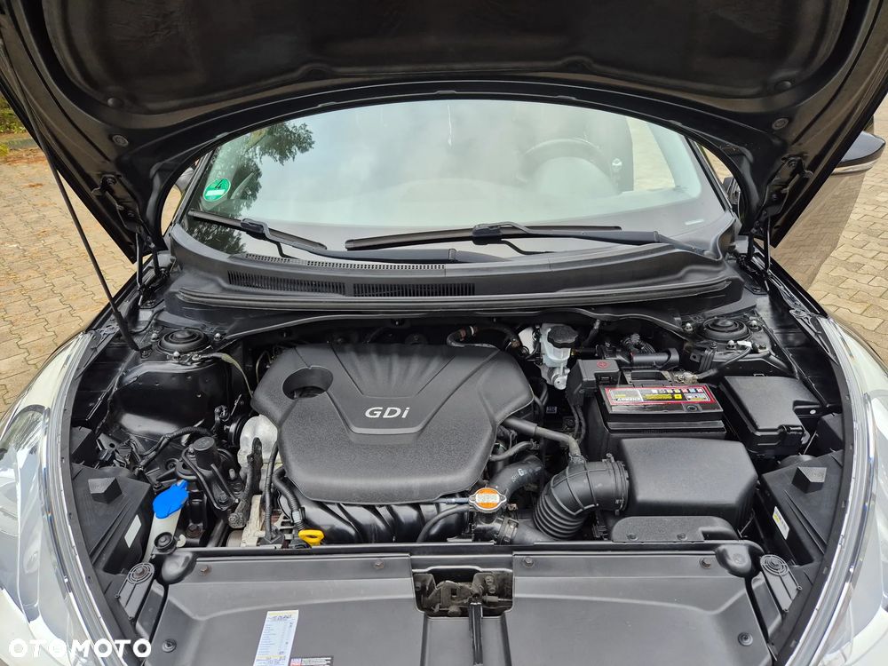 Hyundai Veloster 1.6 GDI Style - 22