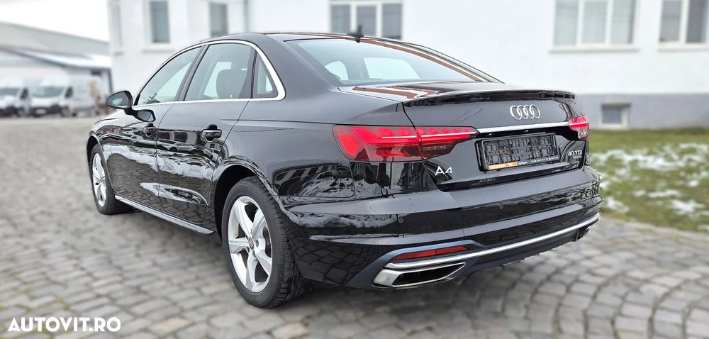 Audi A4 40 TDI quattro S tronic Advanced - 5