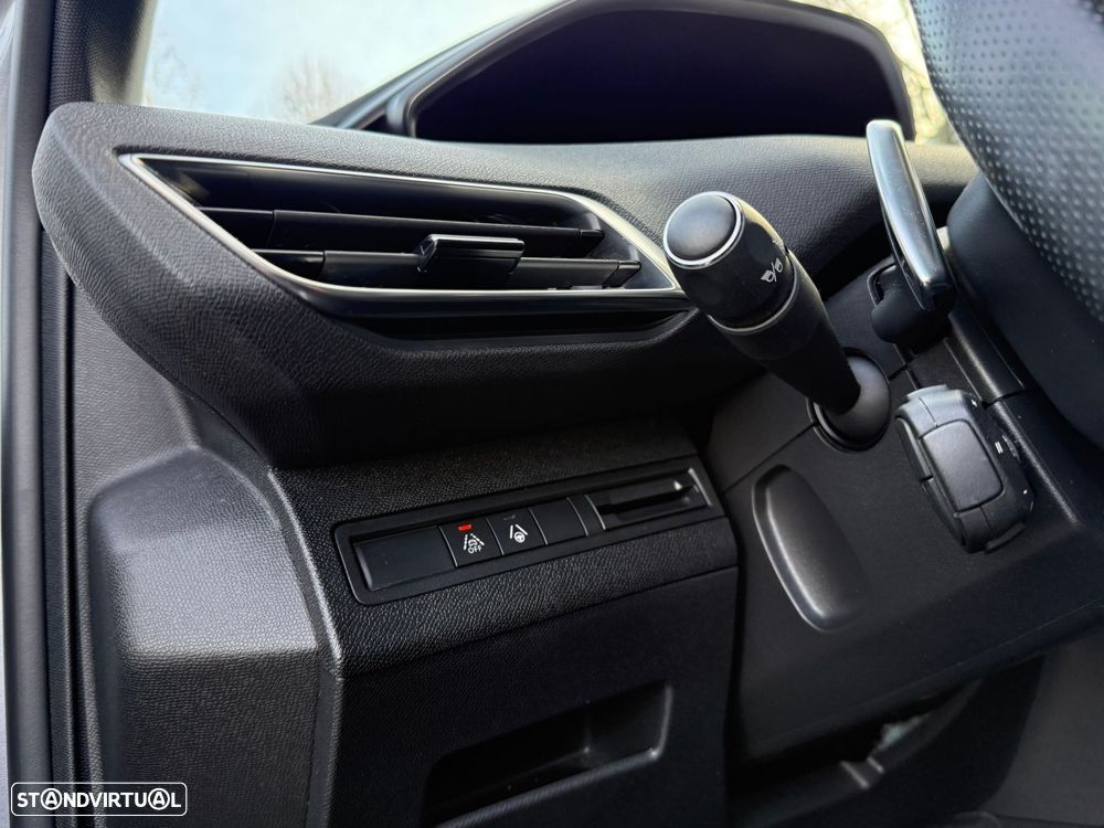 Peugeot 5008 1.5 BlueHDi GT EAT8 - 13