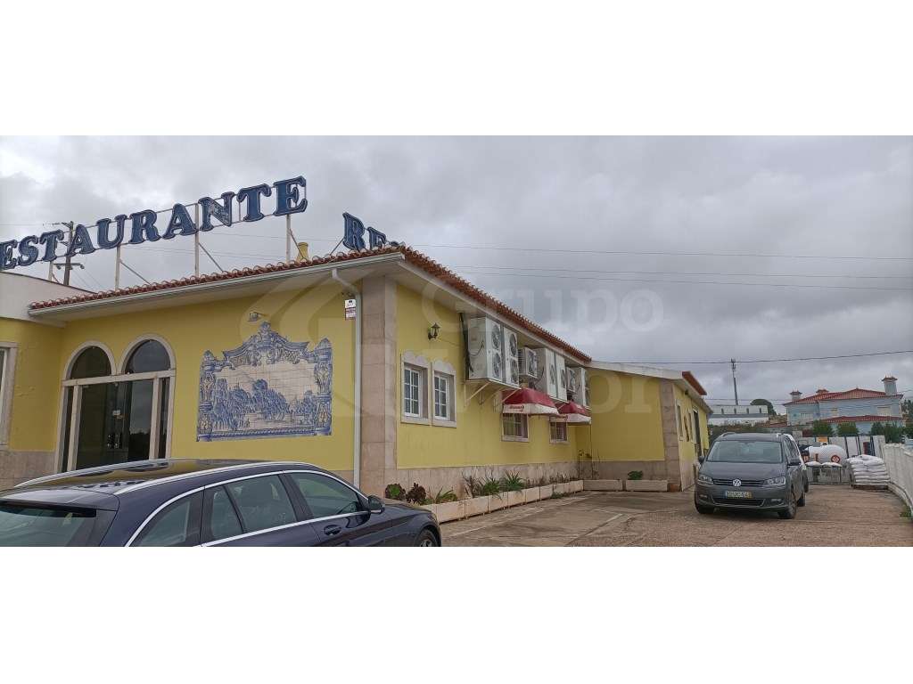 Restaurante totalmente equipado e pronto a funcionar - Grande imagem: 3/18