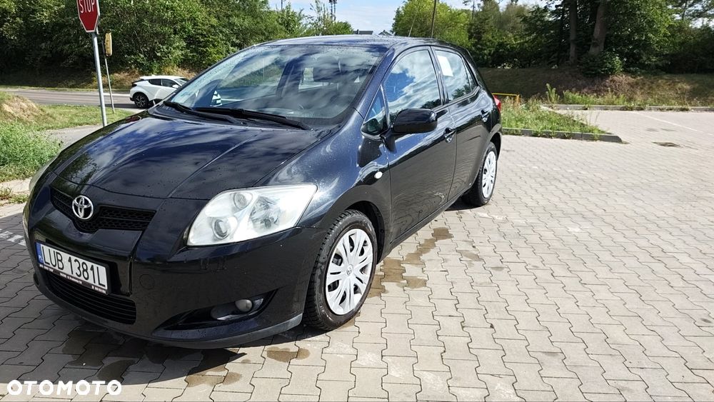 Toyota Auris - 1