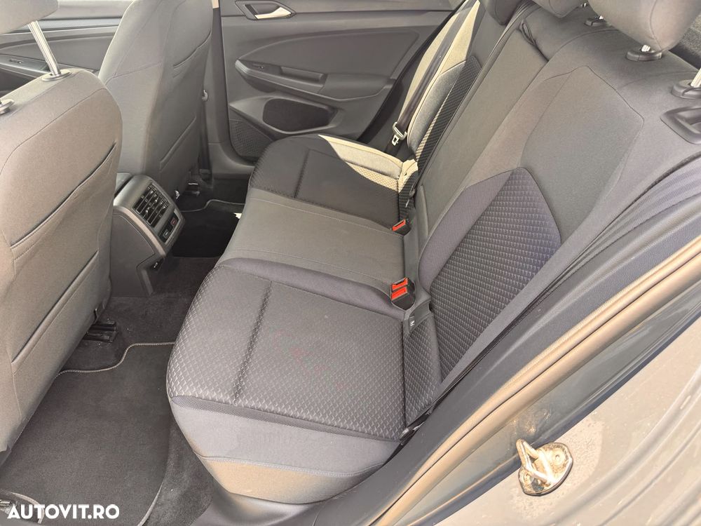 Volkswagen Golf 2.0 TDI SCR DSG Life - 19