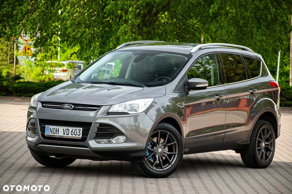 Ford Kuga 2.0 TDCi 2x4 Titanium - 4