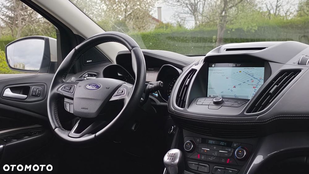 Ford Kuga - 28