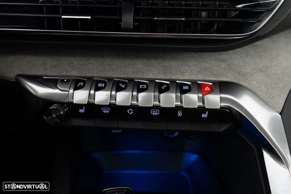 Peugeot 3008 1.6 Hybrid GT e-EAT8 - 29