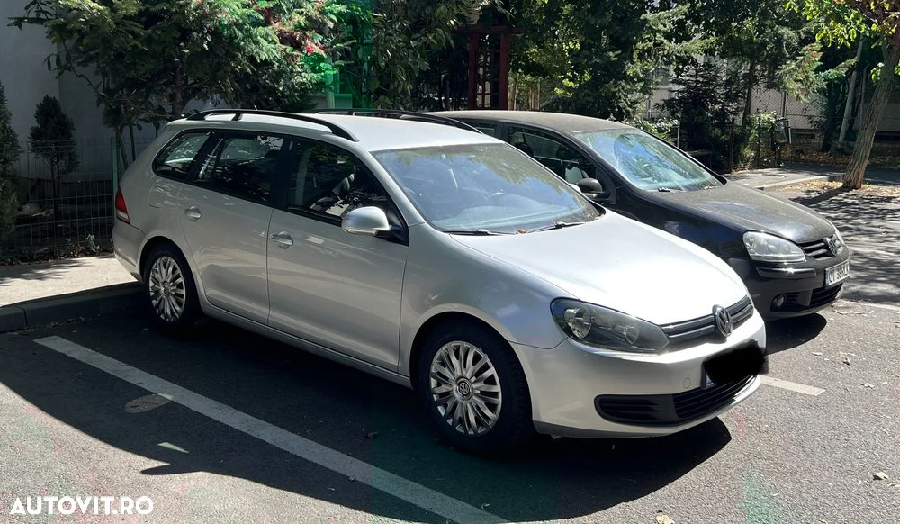 Volkswagen Golf - 10