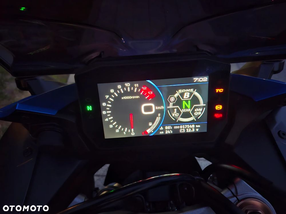 Suzuki GSX - 29