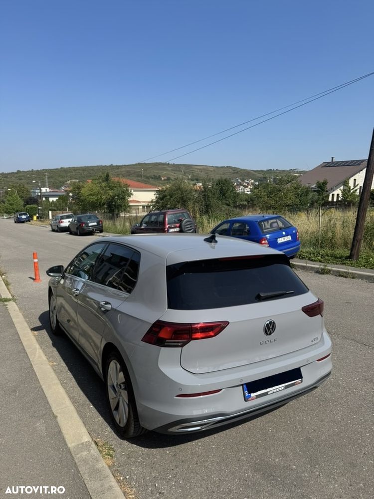VOLKSWAGEN Golf 2022 — imagine 10