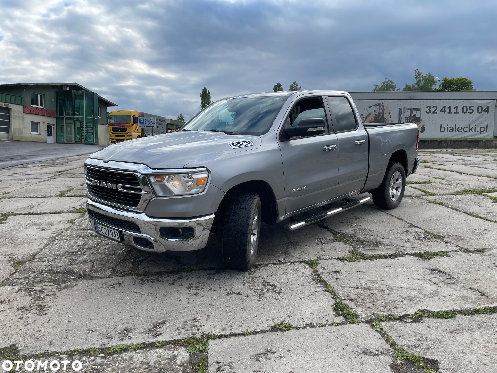 RAM 1500 5.7 Crew Cab Bighorn - 3