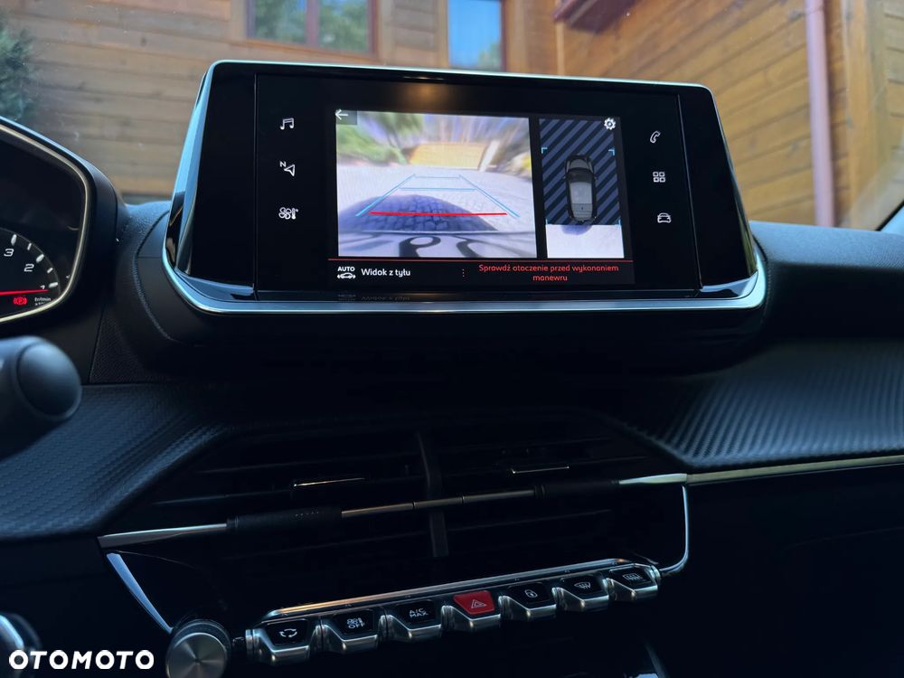 Peugeot 208 1.2 PureTech Allure S&S - 18