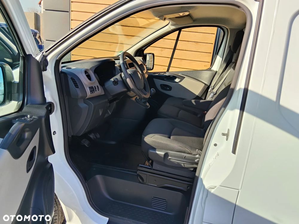 Renault Trafic - 10