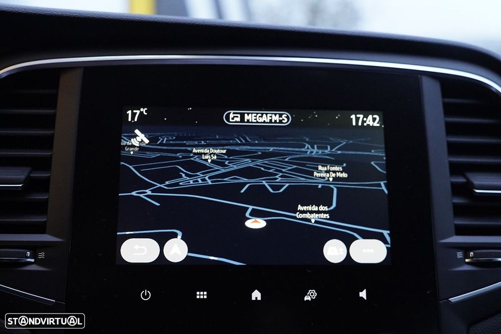 Renault Mégane 1.6 Plug-In Equilibre - 9
