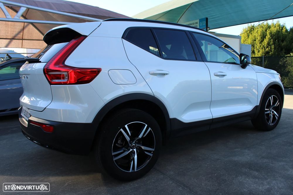 Volvo XC 40 1.5 T2 Plus Dark Auto - 6