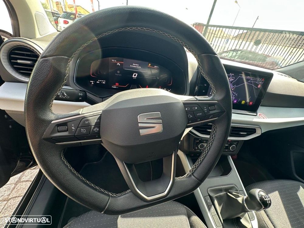 SEAT Arona - 11