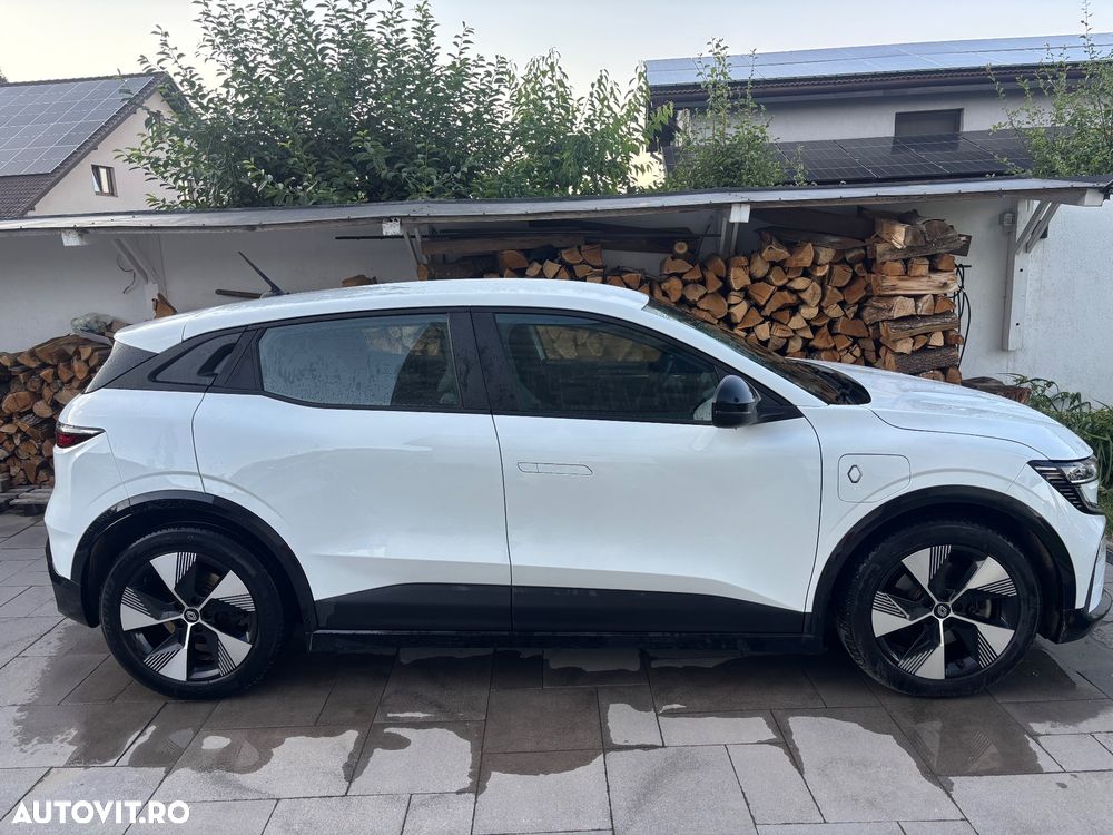 Renault Megane E-TECH 60 kWh 220 CP Iconic - 3