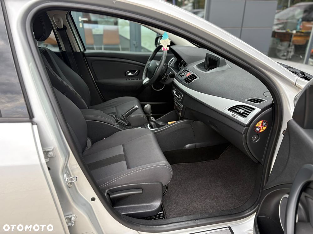 Renault Megane 1.6 16V 110 LIMITED - 12