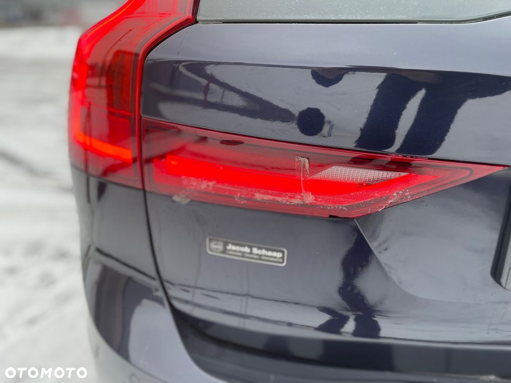 Volvo V90 D4 Momentum - 11