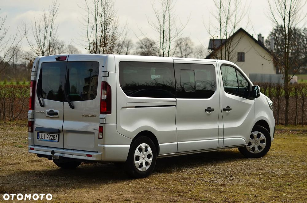 Renault Trafic 2.0 dCi EDC - 4
