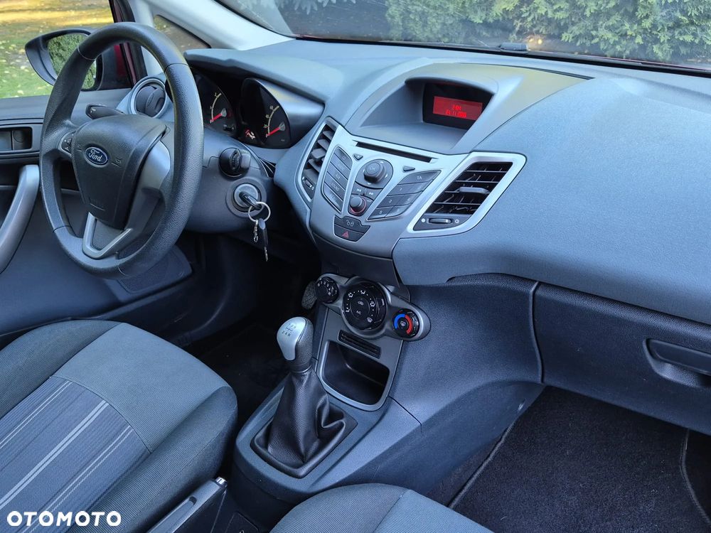 Ford Fiesta 1.25 Trend - 8