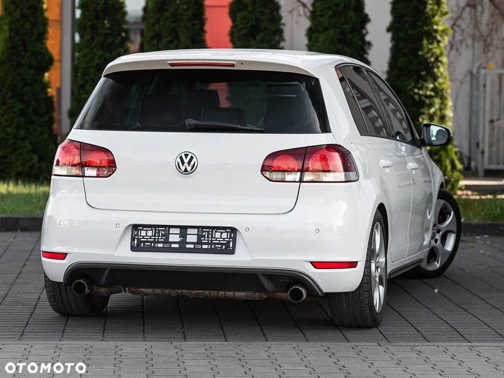 Volkswagen Golf 2.0 GTI - 12