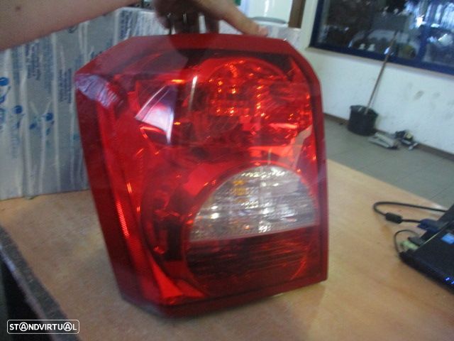 Farol Tras 05303753AF DODGE CALIBER 2008 2.0 CRD 140CV 5P PRETO ESQ DECOMA - 4