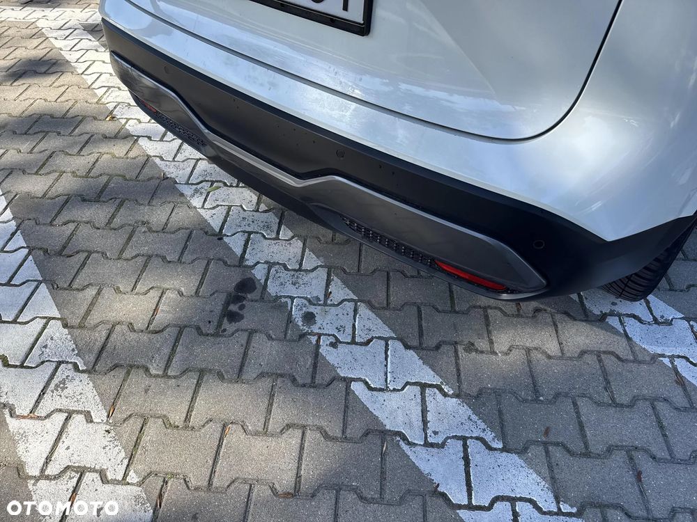 Nissan Qashqai 1.3 DIG-T N-Connecta DCT - 24