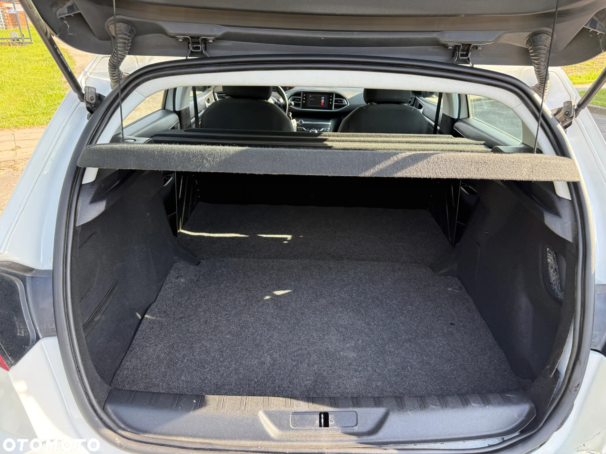 Peugeot 308 1.5 BlueHDi Business Line S&S - 12