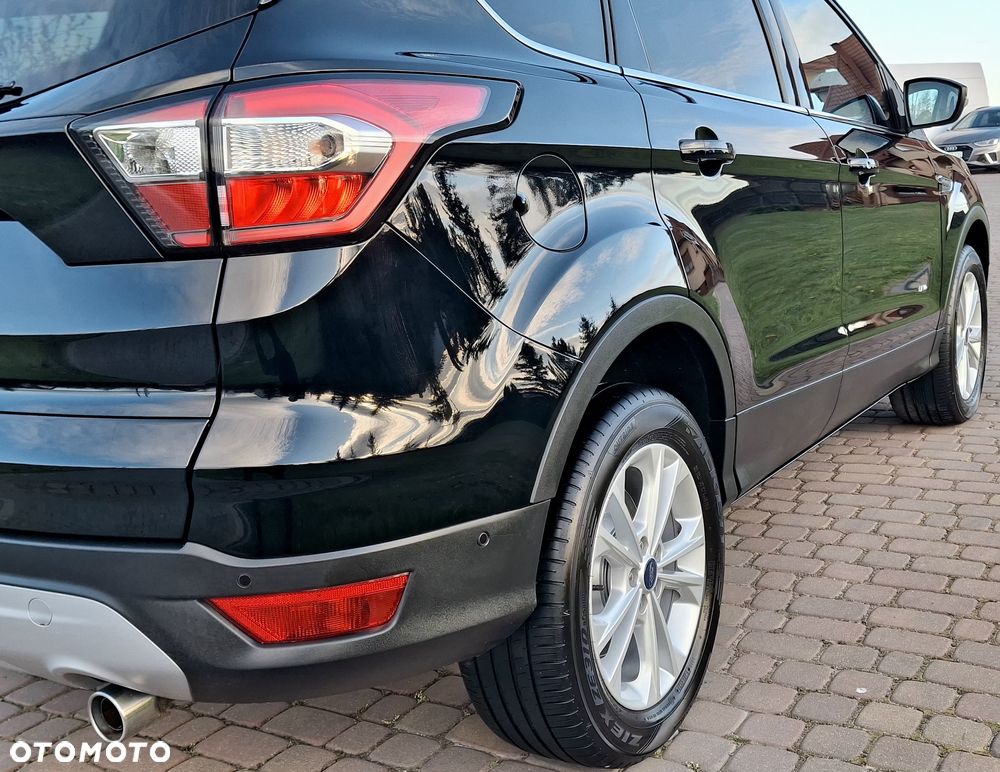 Ford Kuga 2.0 TDCi 2x4 Titanium - 18
