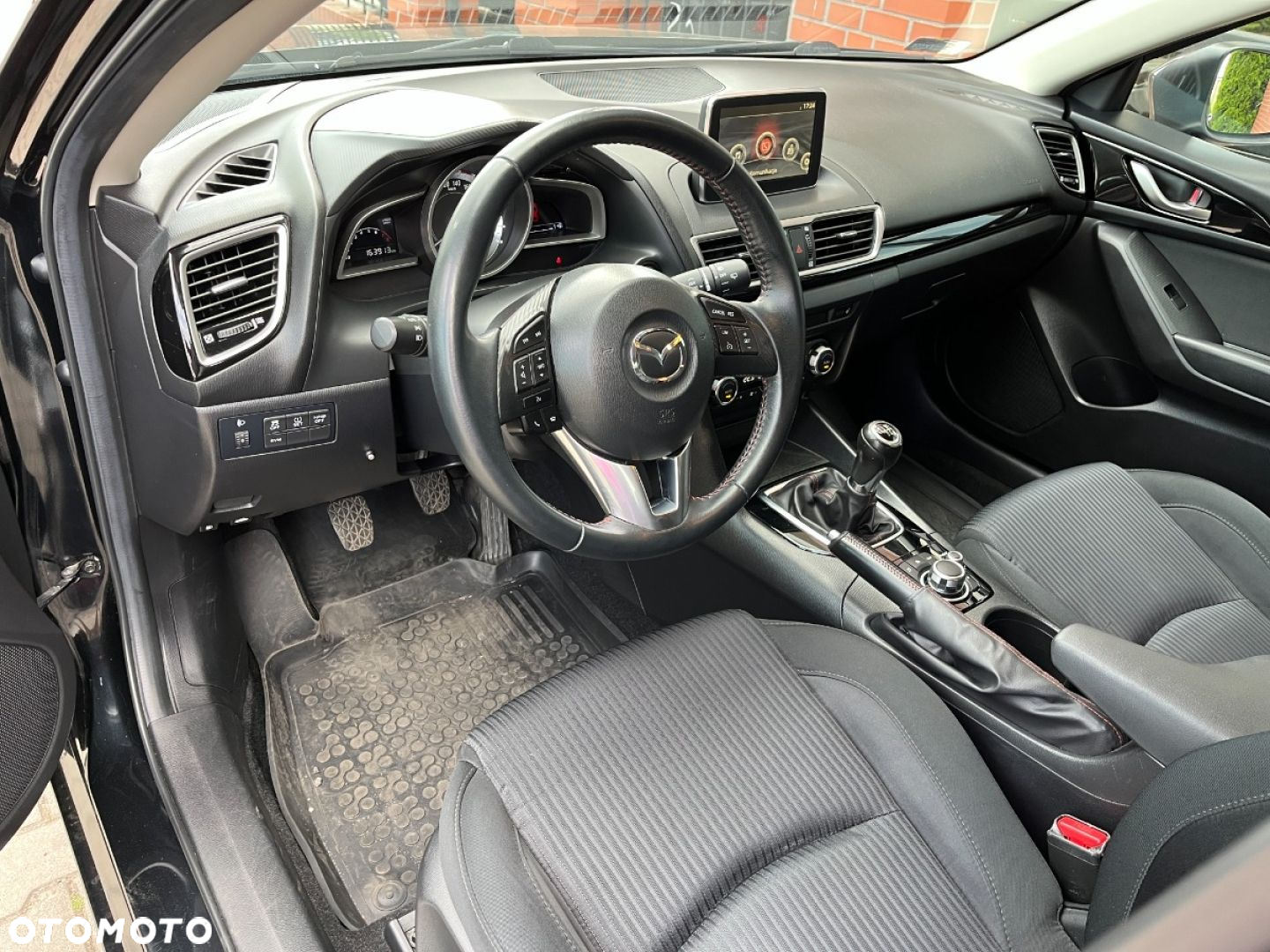 Mazda 3 - 8