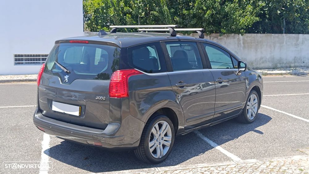 Peugeot 5008 HDI FAP 150 Allure - 4