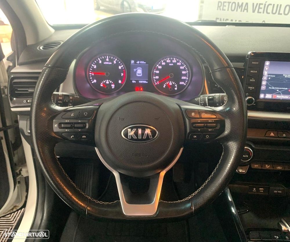 Kia Stonic - 8