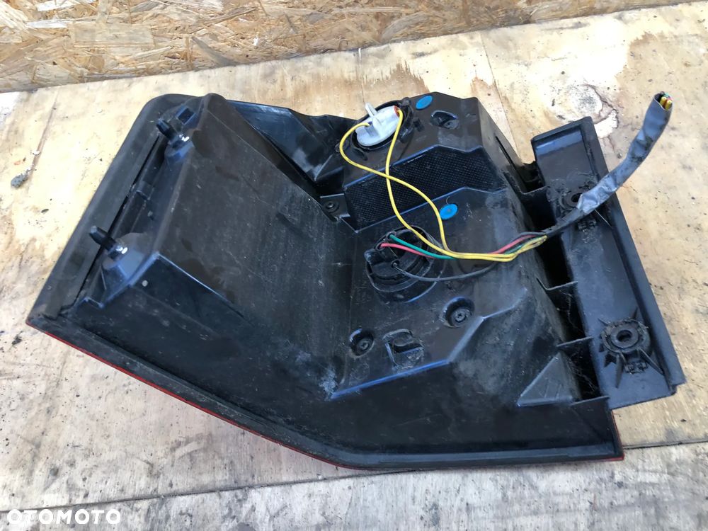 L1 i L2. Lampa Lewa Prawa Z Błotnika Zewnętrzna Chevrolet Orlando (2011-2019) - Wysyłka - 4